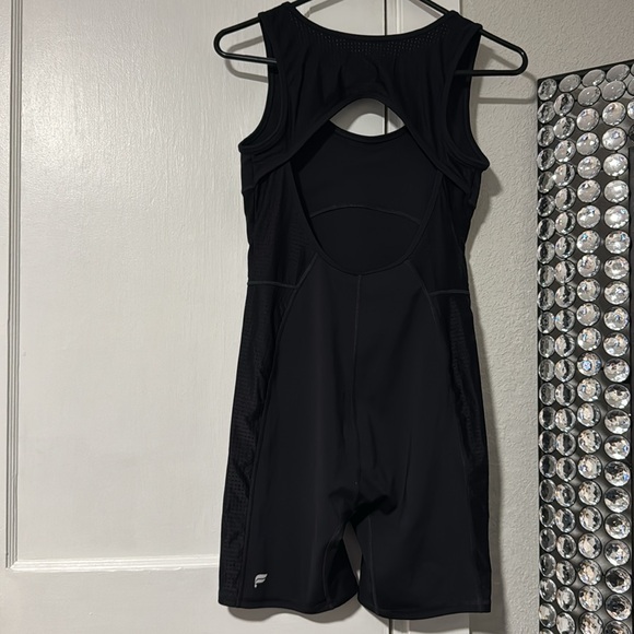 Fabletics One piece - Picture 3 of 4